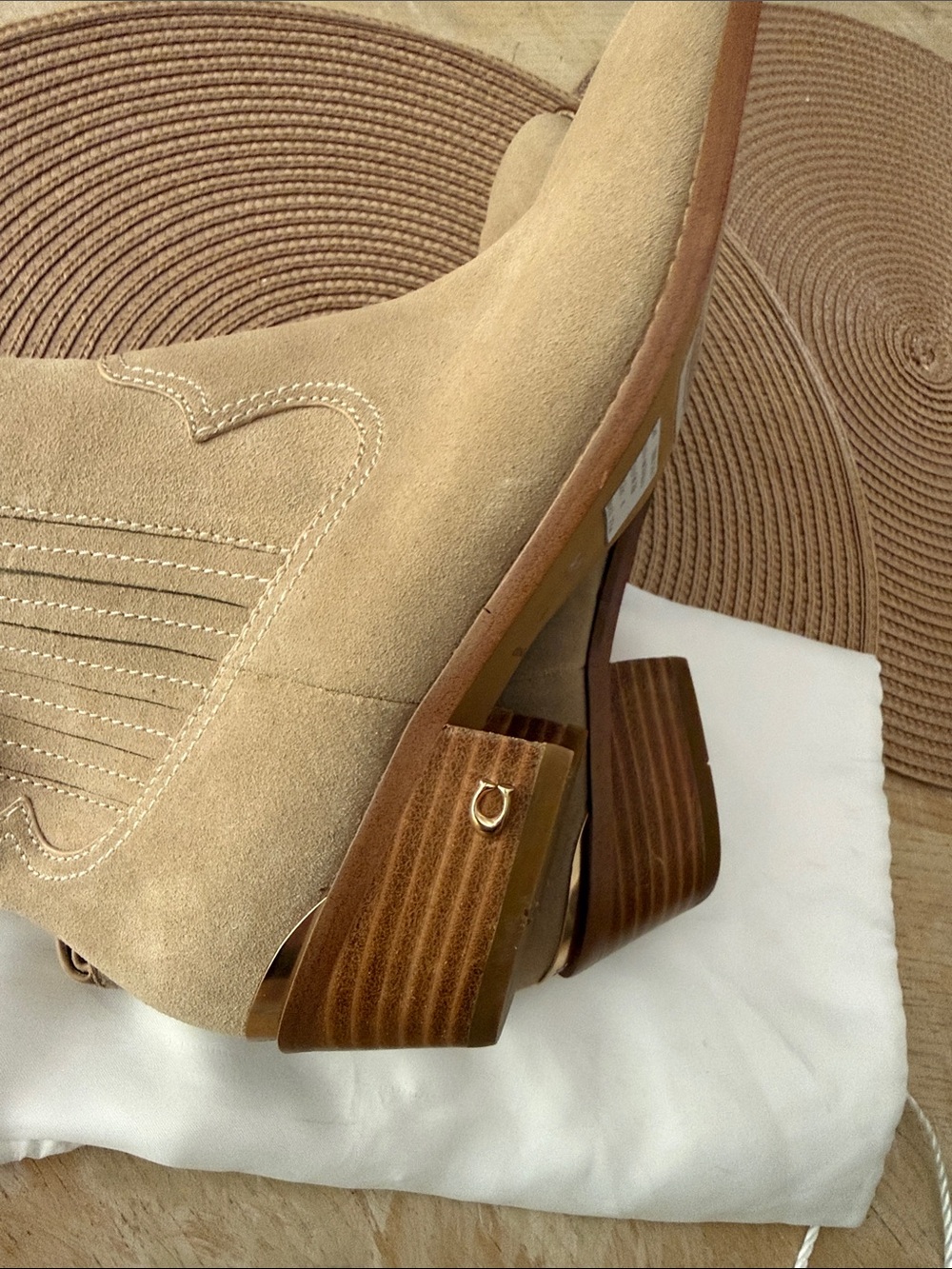 COACH 🔥 DANIELA suede tan calf booties - Picture 6 of 7